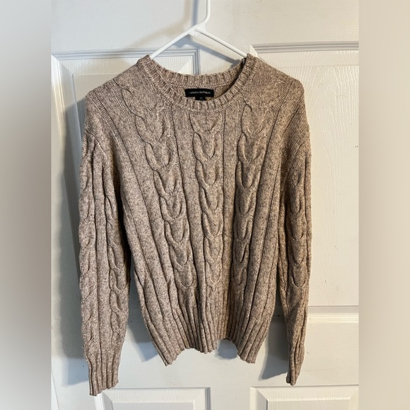Banana Republic Sweaters - Banana Republic Beige Cable Knit Sweater